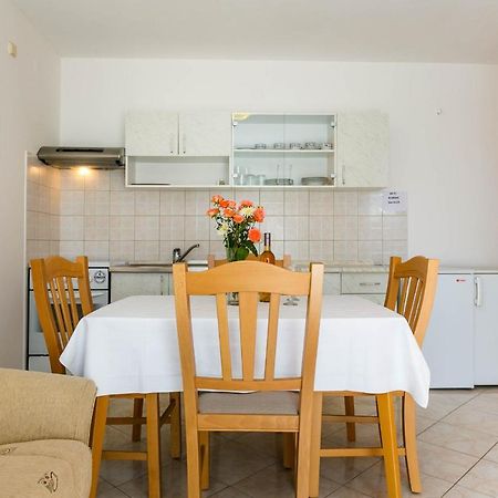 Apartmani Luka Kornić エクステリア 写真