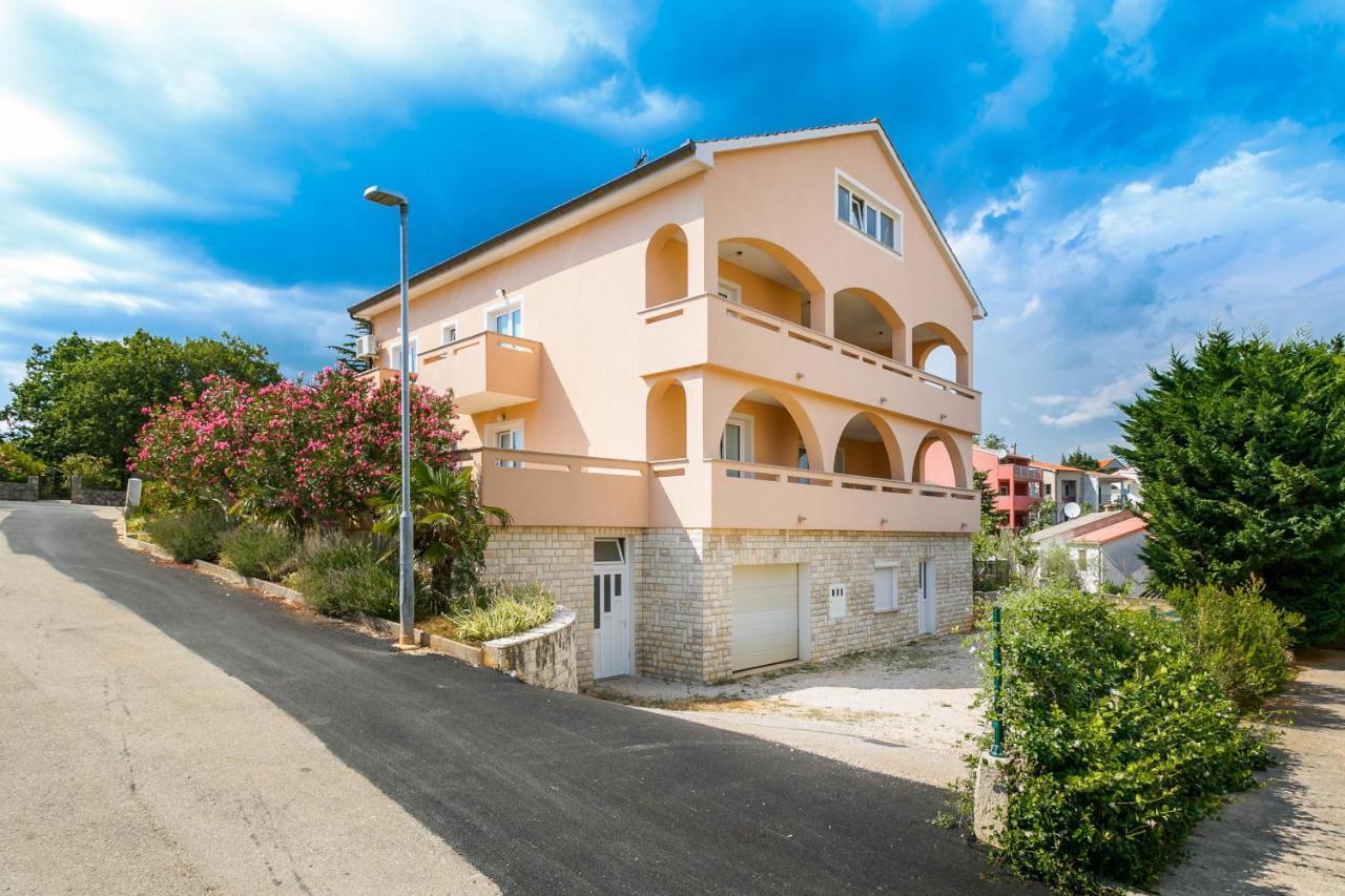Apartmani Luka Kornić エクステリア 写真