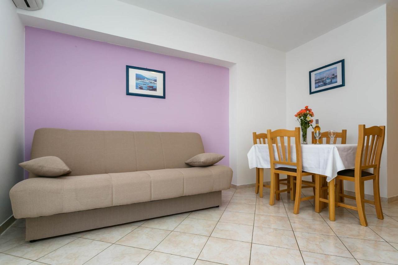 Apartmani Luka Kornić エクステリア 写真