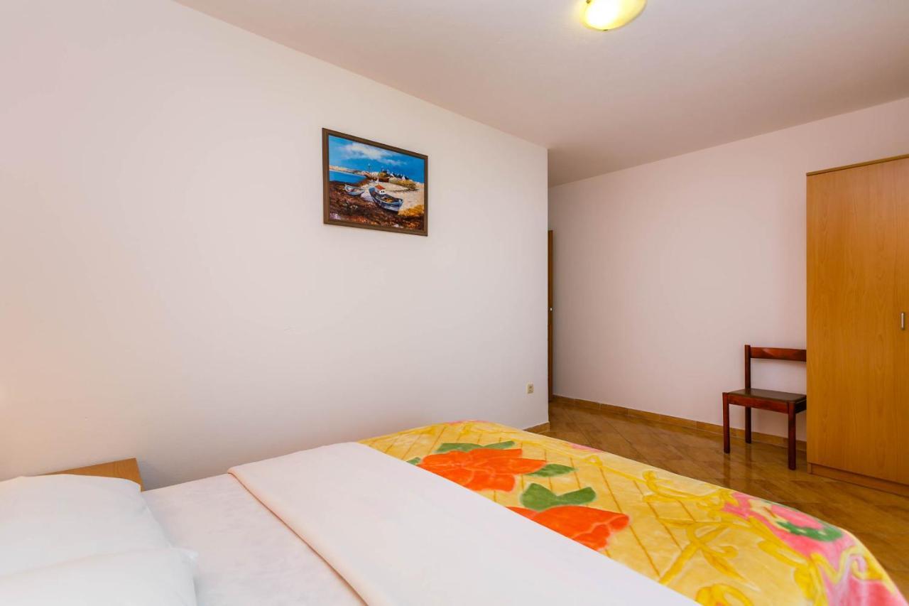 Apartmani Luka Kornić エクステリア 写真