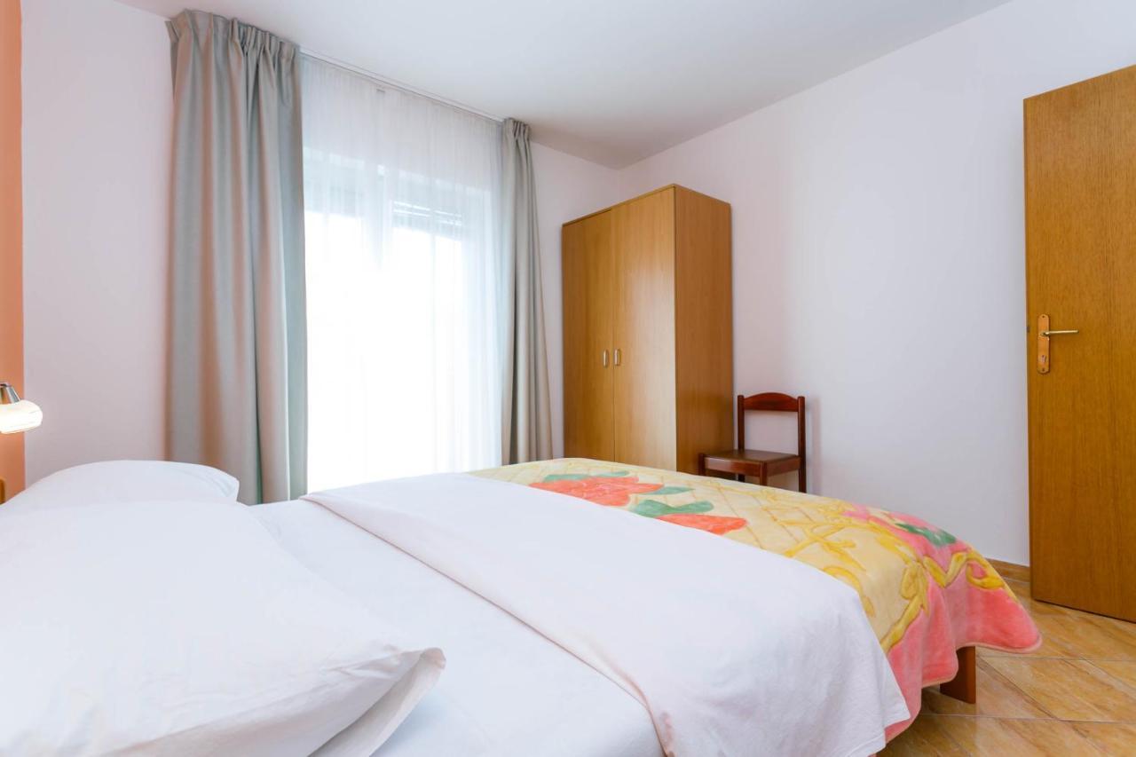 Apartmani Luka Kornić エクステリア 写真